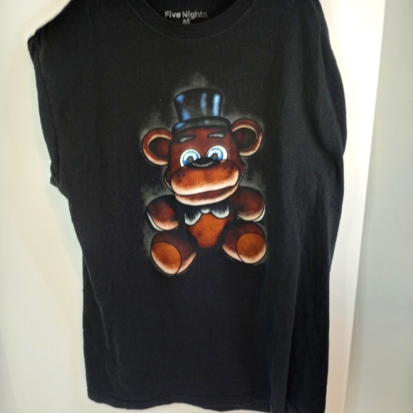 five nights at freddys Other - FIVE NIGHTS AT FREDDY'S T-SHIRT SIZE MEDIUM